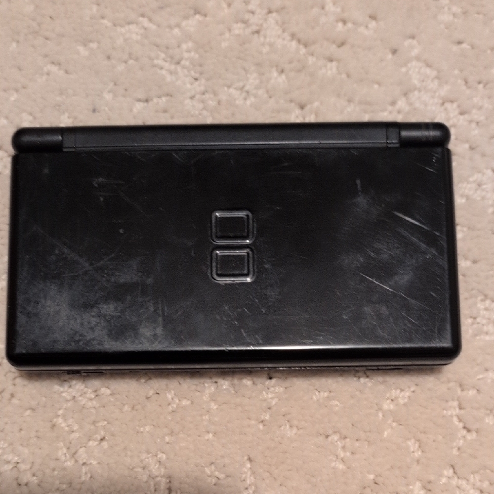 Nintendo DS Lite in Sleek Black